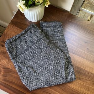 Lululemon Wunder Under  28” legging pant